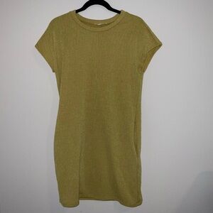 Dear Apple Women’s green dress with pockets